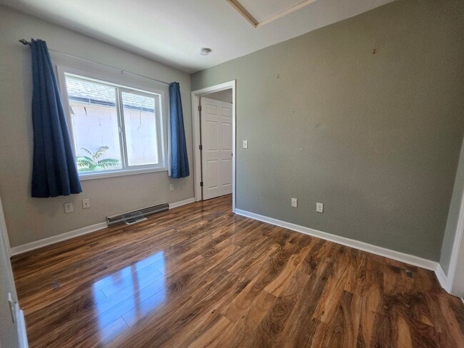Photo - 1234 Pine St