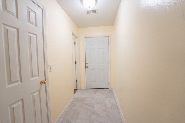 Photo - 7 Gimbal Cir