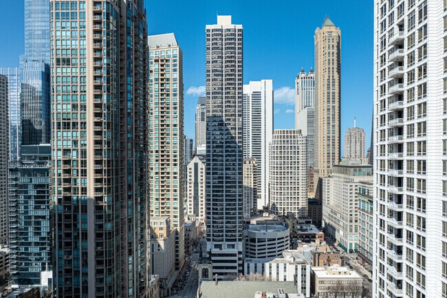 Alternate - 30 E Huron St