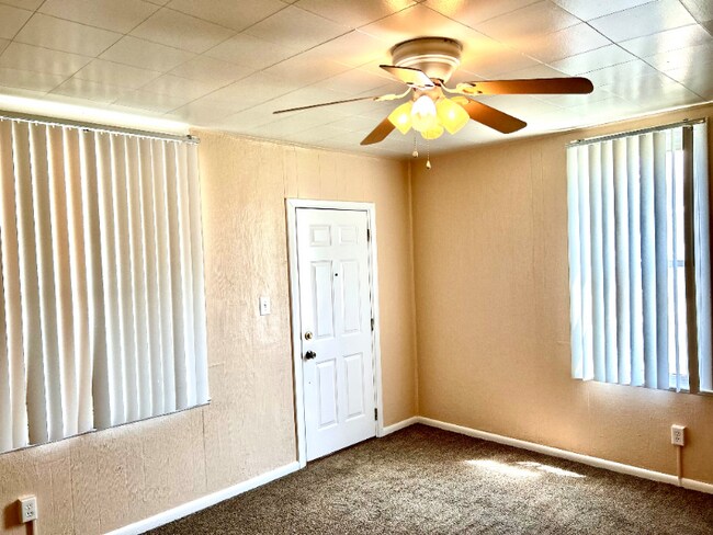 Photo - 568 Conrad Ave Casa