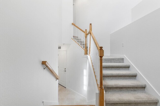 Photo - 15170 Bluffton Ln