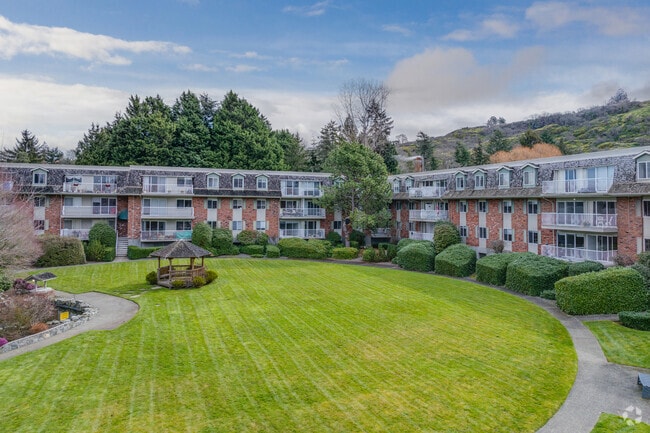 Photo - Fraser Tolmie Apartments