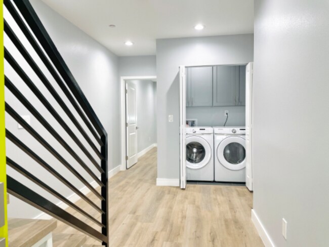 Photo - 2438 Cincinnati St Townhome