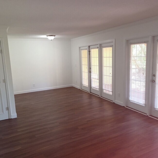 3918 La Mirada Dr N Unit 3918 La Mirada Dr N #7