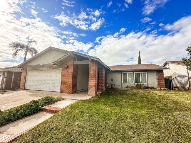 7602 Lime Avenue, Fontana, CA 92336 Single... - 7602 Lime Avenue, Fontana, CA 92336 Single... House