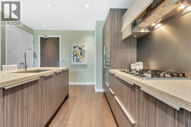 Photo - 1618 Columbia St