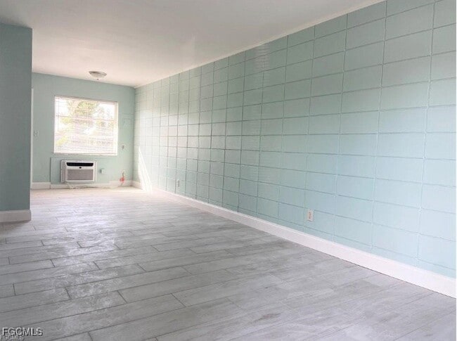 Photo - 5516 Third Ave