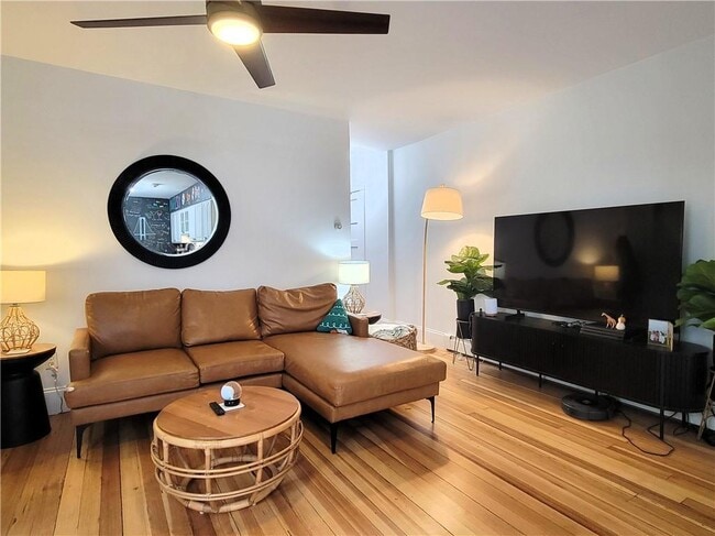 Building Photo - 102-110 Broadway Unit 1C