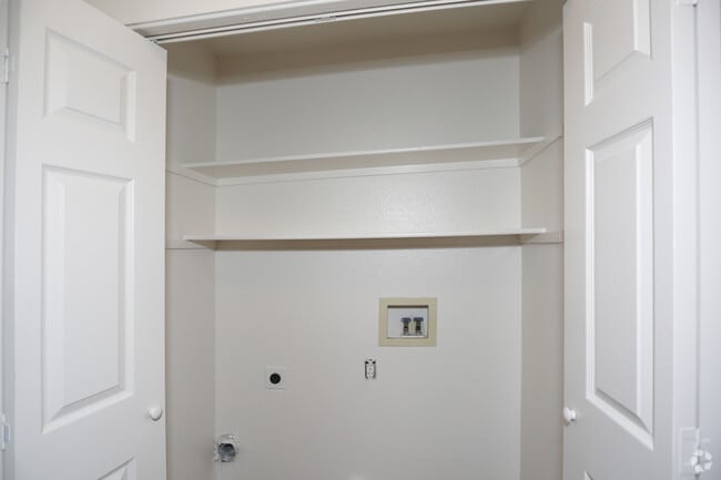 Remodelado: Conexión para lav./sec. - Vintage Creek Apartments