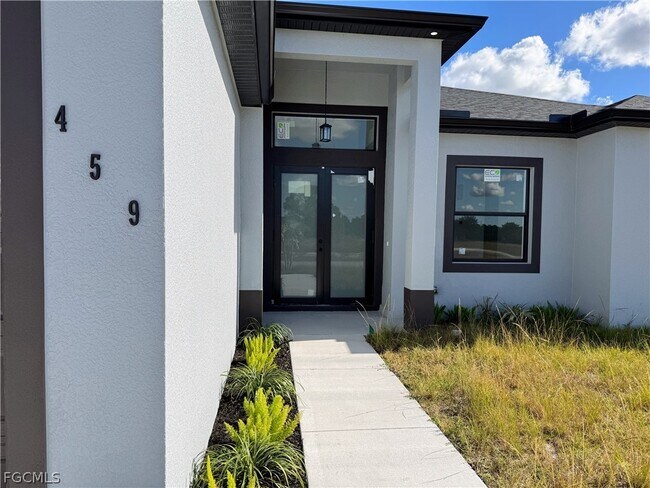 Photo - 459 Lockport Ave S