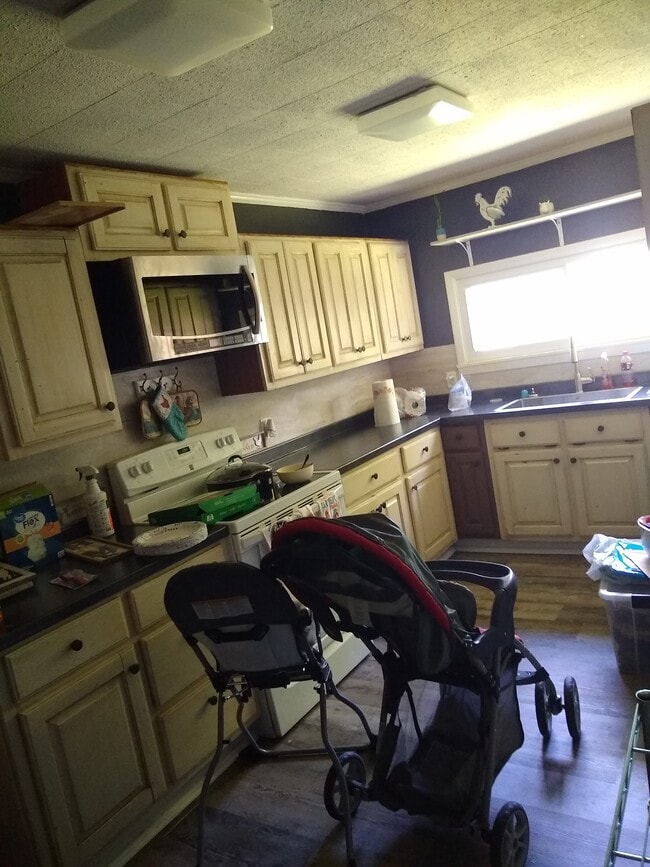 Photo - 1105 Reynolds Rd