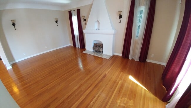 Photo - Gorgeous and Spacious 3-Bedroom 2-Bath home with Built-In BBQ, Garage, Hardwood Floors & Yard! MO...