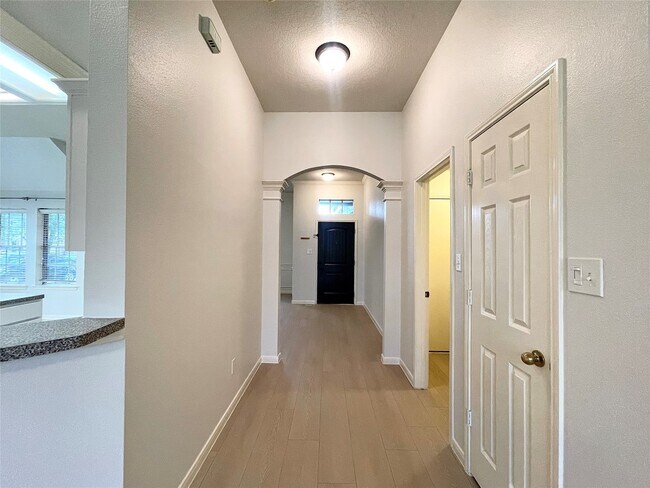 Photo - 5822 Carta Valley Ln