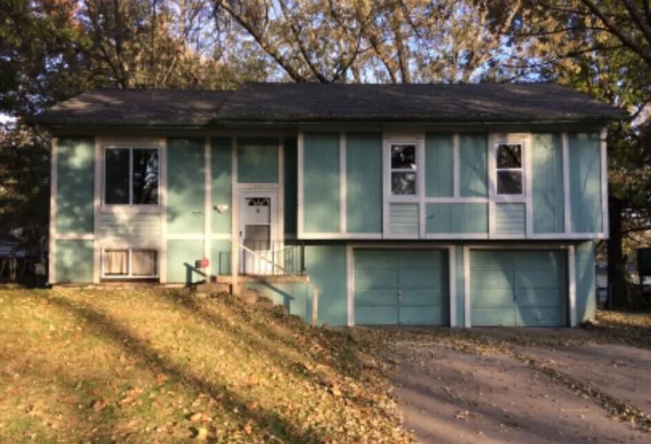 Photo - 1807 SE Oak St