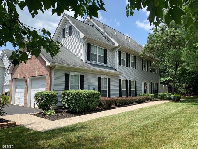 Photo - 22 Stillwell Ct