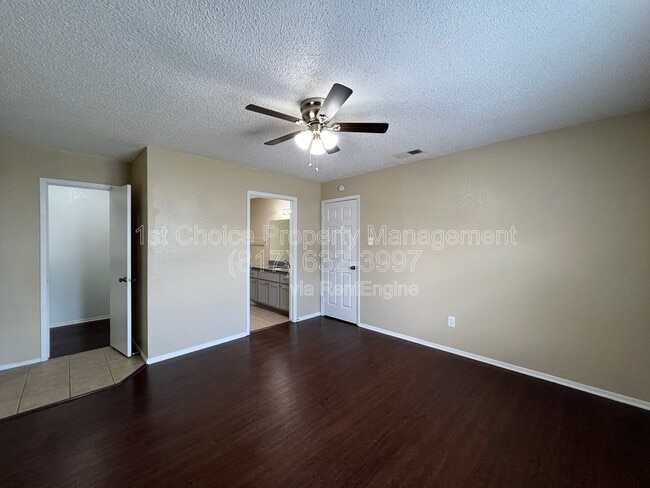 Building Photo - 7041 Crosstimbers Ln