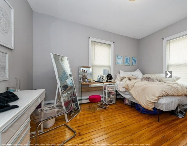 Photo - 44 Hillside St