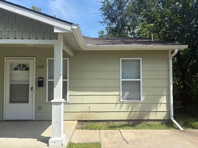 Building Photo - 348-350 N Richmond Unit 348 Rental