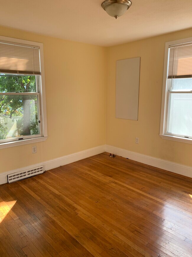 3 Sexton Ct Unit 1