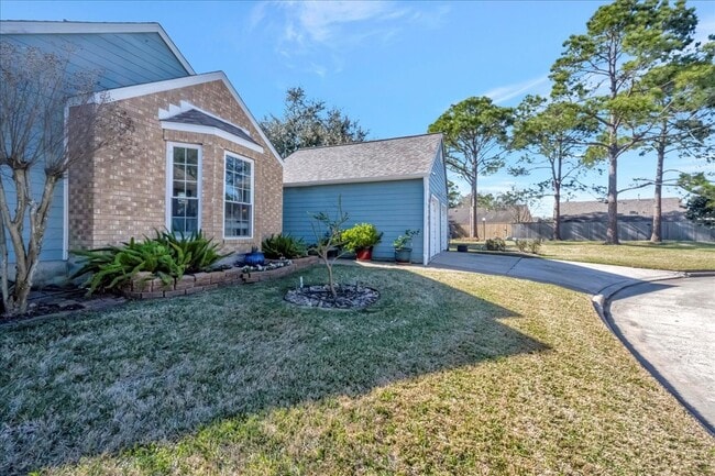 Photo - 16702 Dale Oak Way