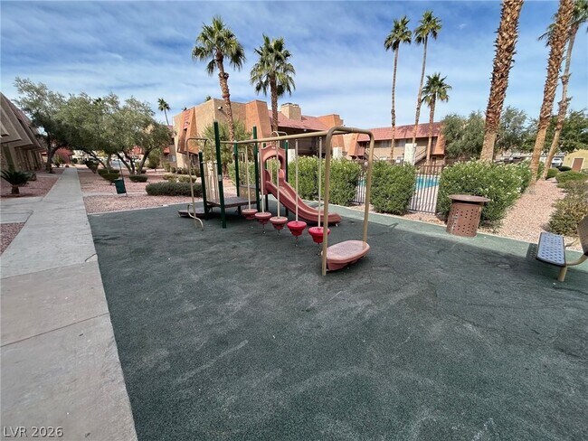 Photo - 5422 River Glen Dr Unidad 377