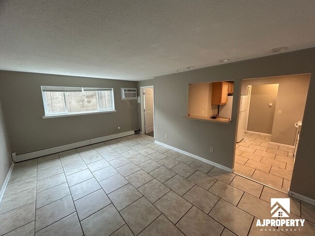 Photo - 3309 S Elmwood Ave Unit 3