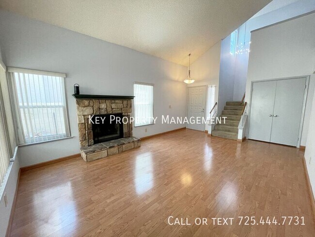 Photo - Beautiful 3 bedroom, 2.5 bathroom house wi...