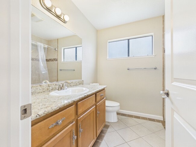 Photo - 2 Bedroom Condo at Kimberly Place in Monterey