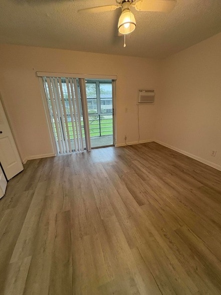 Photo - 151 Canterbury E