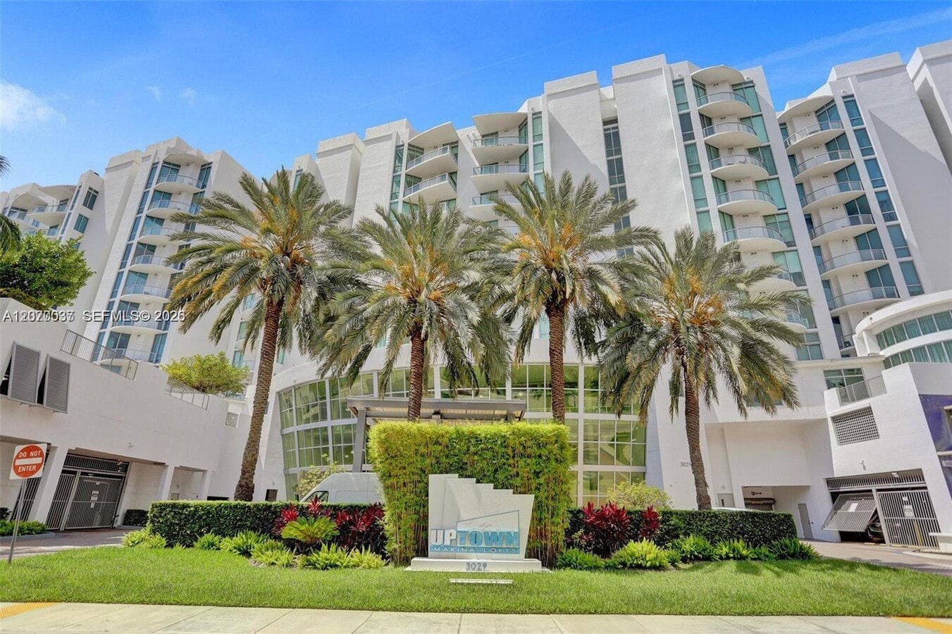 Photo - 3029 NE 188th St Unidad 1010