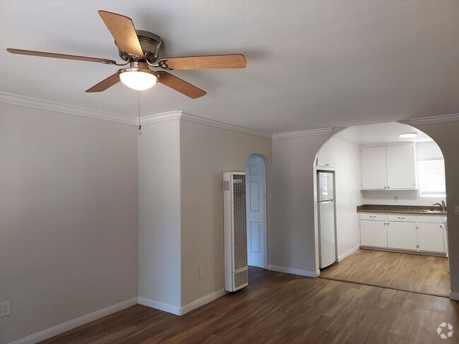 Building Photo - Santee -  2 Bedroom House w/Garage and Lar...