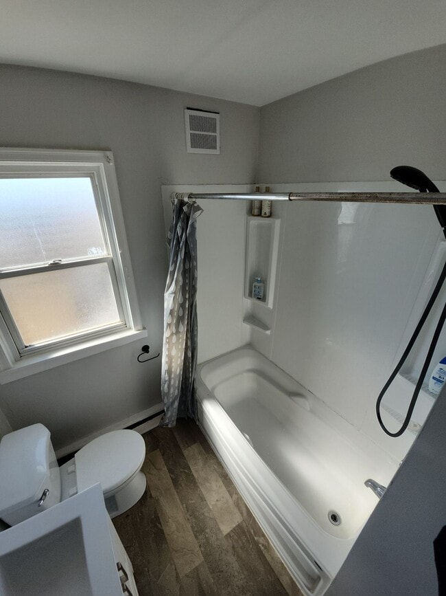 Photo - 27-27 Brule St Unit 5.1