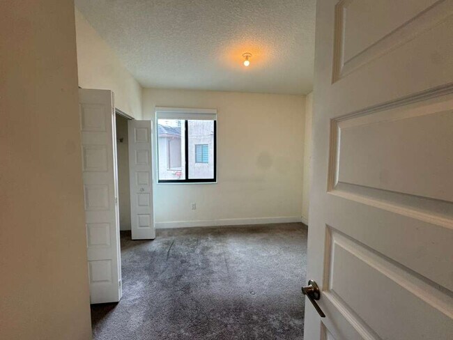 Photo - 8311 NW 49th St