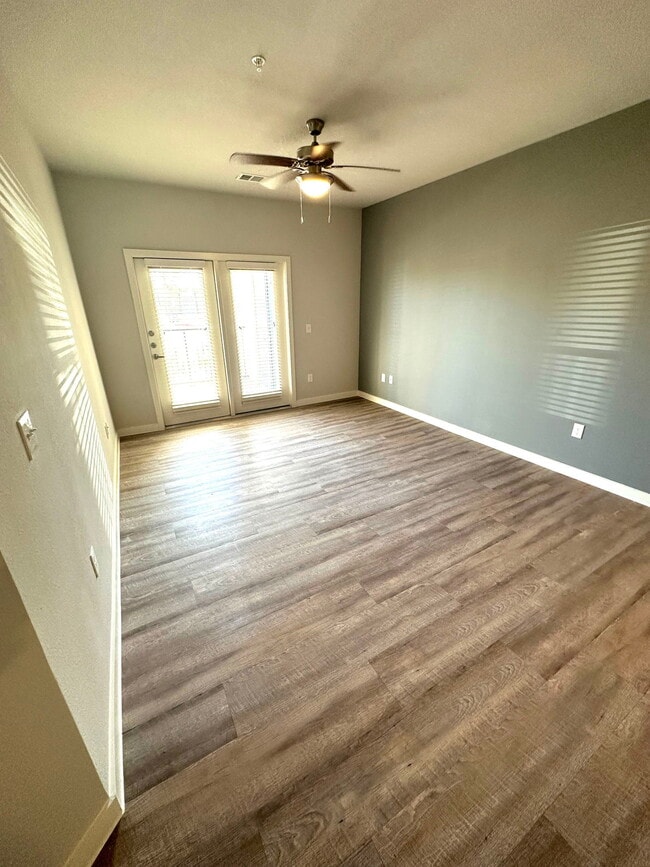 Photo - 1051 N Farm to Market 1660 Unidad 1178