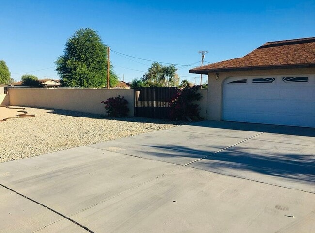 Photo - **Move In Special $200 Off 1st Month's Ren...
