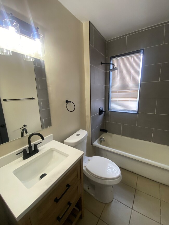 Photo - 4301 Potomac St Unit 2E