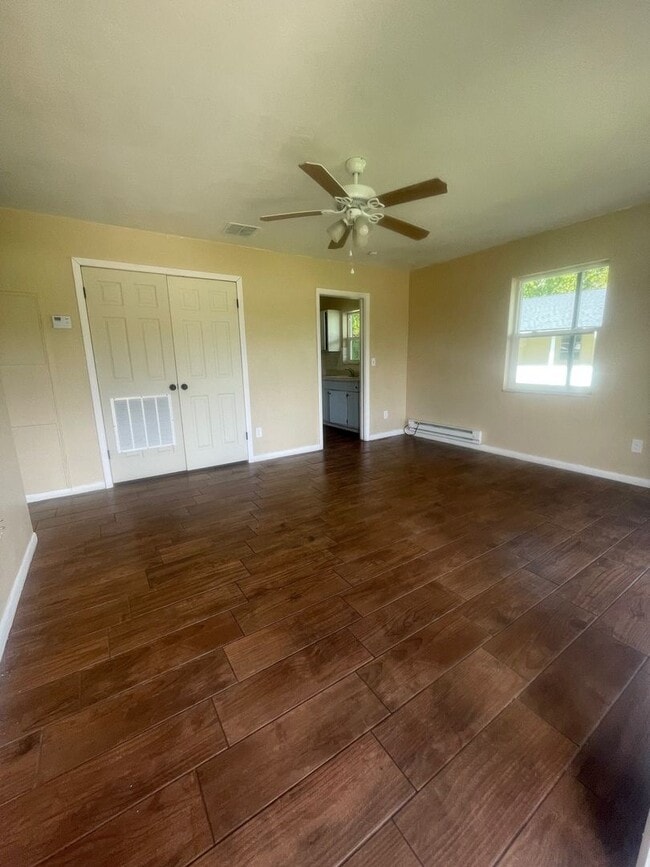 Photo - 2 Bed 1 Bath Home | Pet Friendly | Washer ...