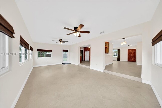 Photo - 18600 SW 97th Ave