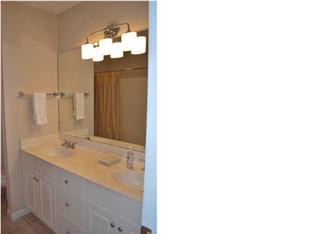 Photo - 9618 Greythorne Way