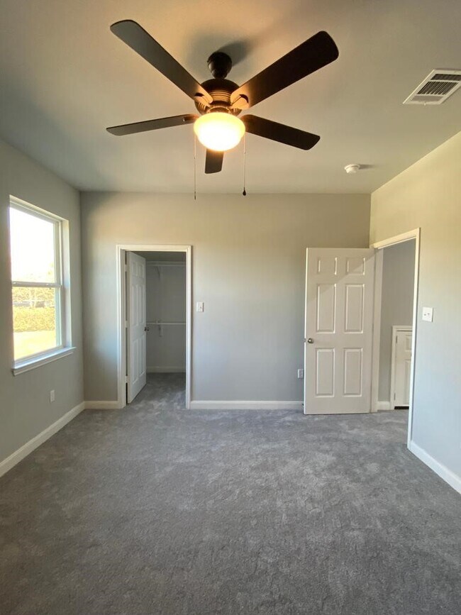Photo - 7655 Ameswood Rd