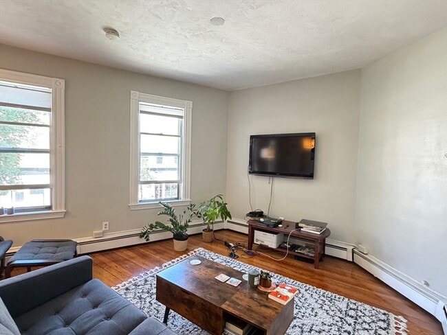 Photo - 162 Hampshire St Unit 3