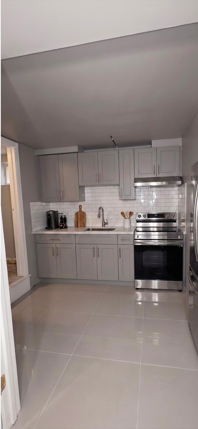 155 Prescott Ave Unit 3