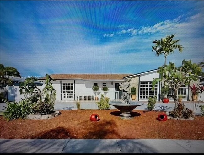 Photo - 18462 SW 89th Pl Casa