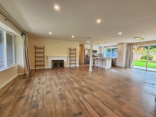 Photo - Beautilfully Remodeled 4 Bed 2.75 Bath Ram...