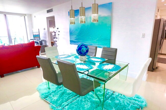 Modern unit - 4001 S Ocean Dr Unit Condo with Ocean view