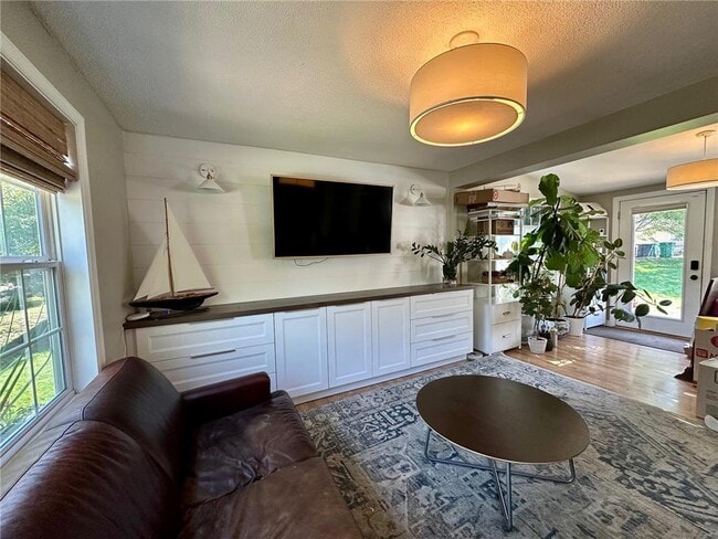 Photo - 2836 Dakota Ave S