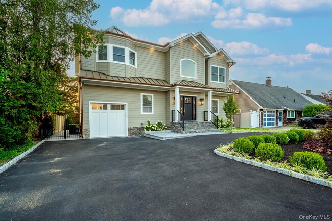 Building Photo - 60 Ramble Ln