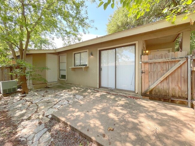 Photo - 2809 Parker Ln