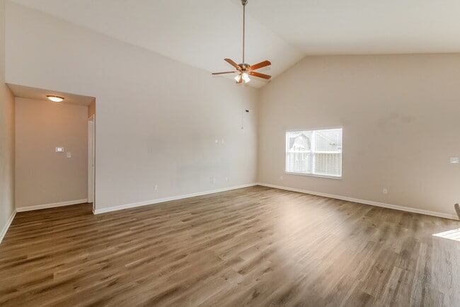 Photo - 2532 Copper Hill Dr