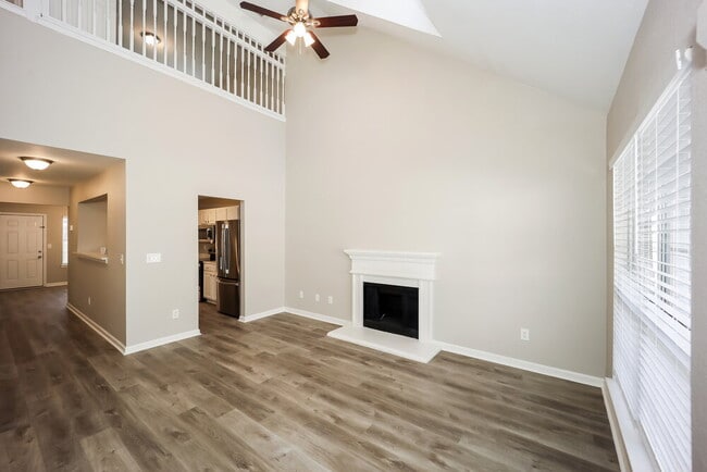 Photo - 4423 Ravenwood Dr